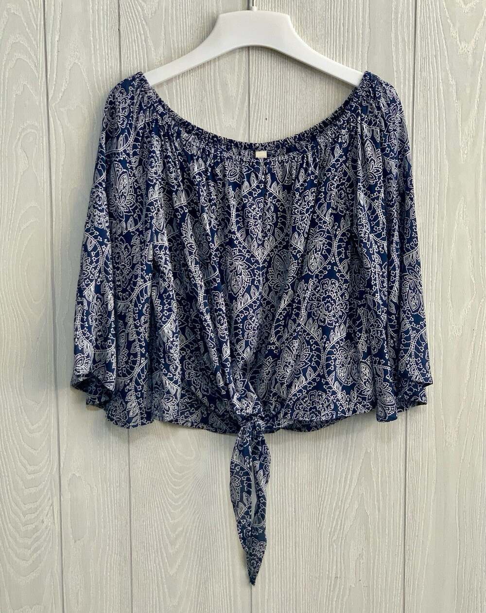 Elan Navy Blue Bandana Print 3/4 Sleeve Tie Front Top Medium NWT